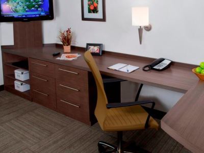 Candlewood - Philadelphia Area By Ihg Hotel Bensalem